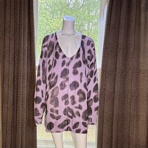 NWT purple leopard print Oddy Sweater Size 1XL / 2XL